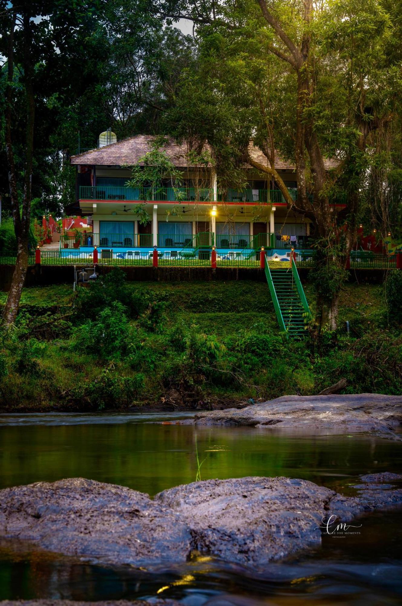 Falcon Riverview Resorts Kuttampuzha Luaran gambar
