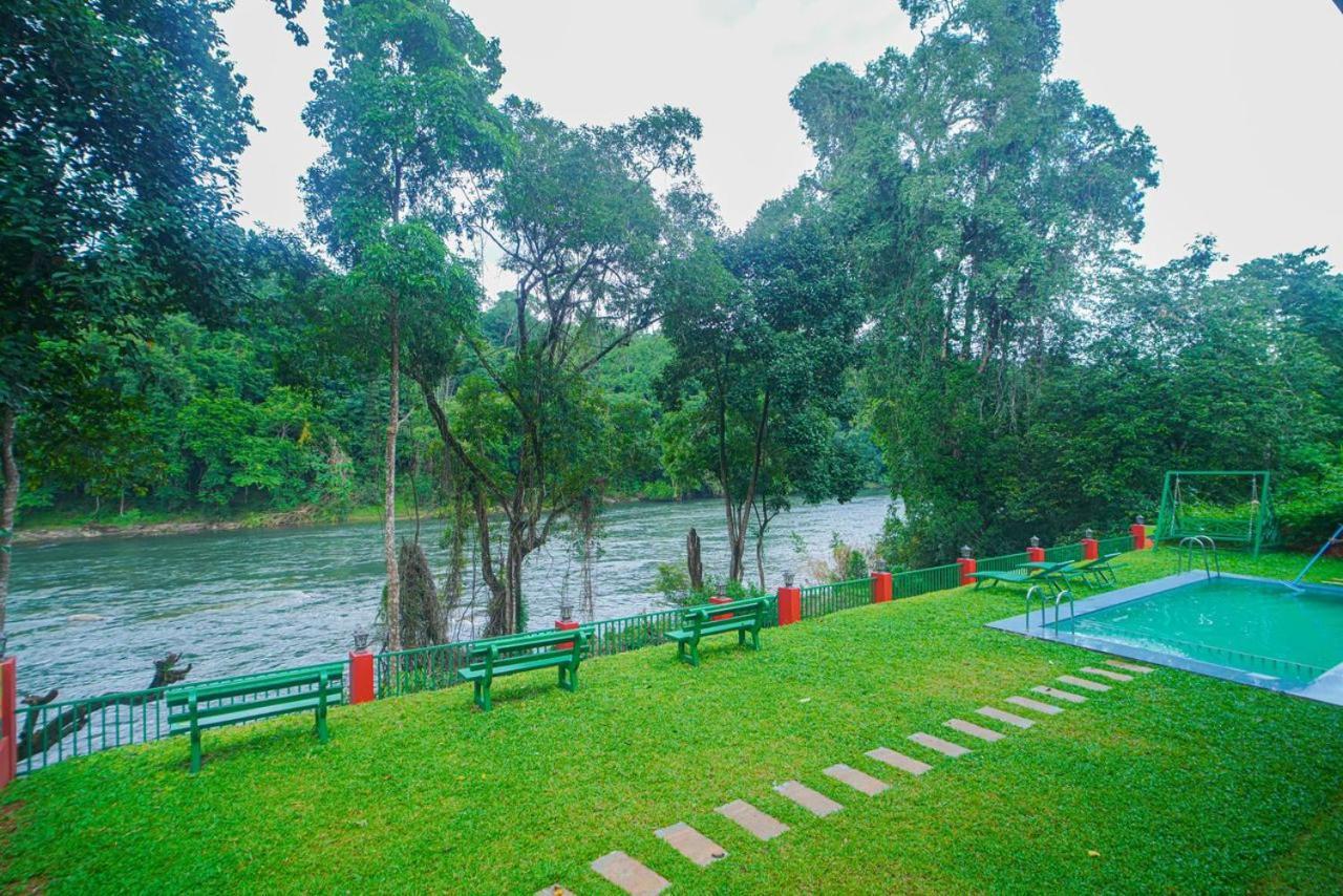 Falcon Riverview Resorts Kuttampuzha Luaran gambar